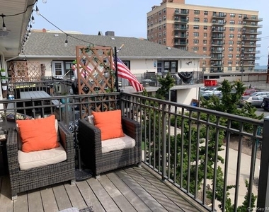 65 W Broadway - Photo Thumbnail 9