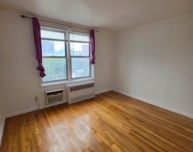 4125 Kissena Boulevard - Photo Thumbnail 9