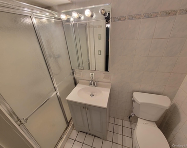 124 Forshay Road - Photo Thumbnail 11