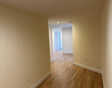 125 E Broadway - Photo Thumbnail 27
