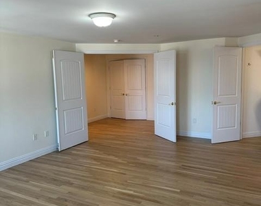 125 E Broadway - Photo Thumbnail 32