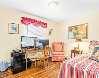 860 Hunns Lake - Photo Thumbnail 17