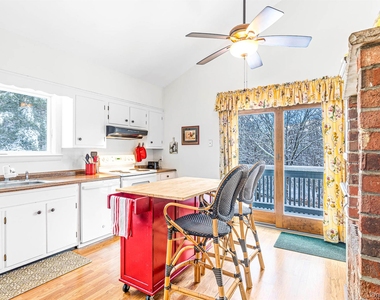 860 Hunns Lake - Photo Thumbnail 13