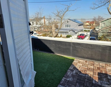 146 Kingston Boulevard - Photo Thumbnail 7