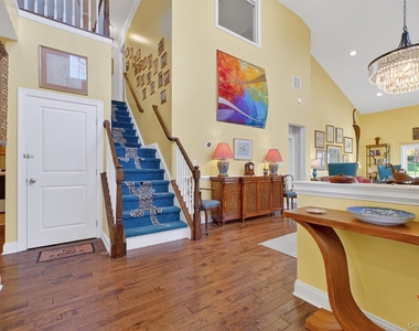 17 Deforest Drive - Photo Thumbnail 3