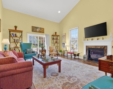 17 Deforest Drive - Photo Thumbnail 10