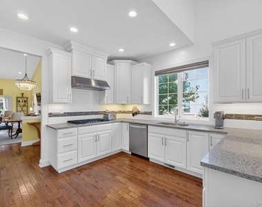 17 Deforest Drive - Photo Thumbnail 14