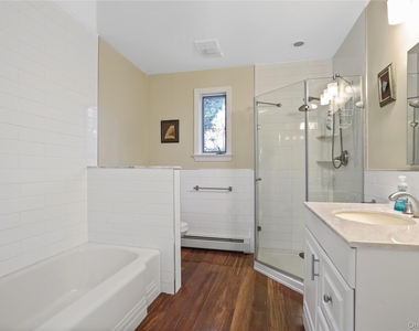 28 Sprain Valley Road - Photo Thumbnail 17