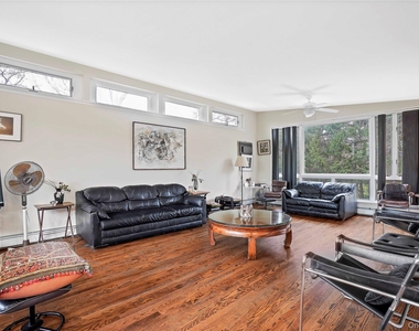 28 Sprain Valley Road - Photo Thumbnail 3