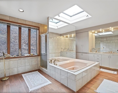 28 Sprain Valley Road - Photo Thumbnail 12