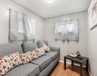 149 David Whites Lane - Photo Thumbnail 21