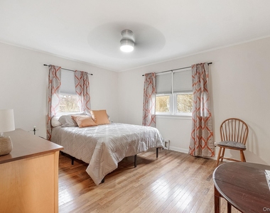 149 David Whites Lane - Photo Thumbnail 4