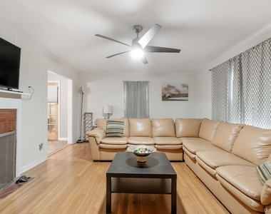 149 David Whites Lane - Photo Thumbnail 1