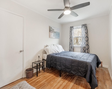 149 David Whites Lane - Photo Thumbnail 5