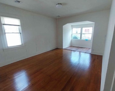 628 Hill Street - Photo Thumbnail 5