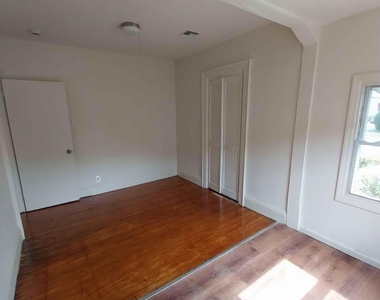 628 Hill Street - Photo Thumbnail 7