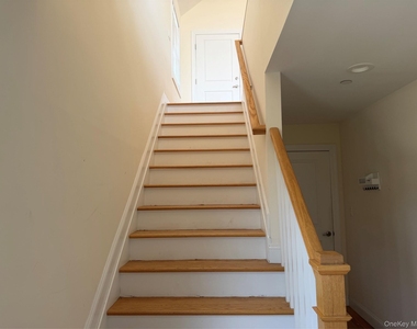 621 E Olive Street - Photo Thumbnail 22