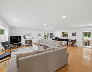 185 Inlet Lane - Photo Thumbnail 9