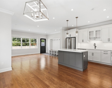 124-b Maple Avenue - Photo Thumbnail 5