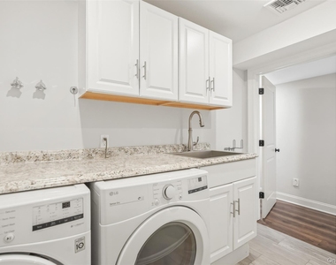 124-b Maple Avenue - Photo Thumbnail 26