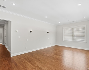 124-b Maple Avenue - Photo Thumbnail 18