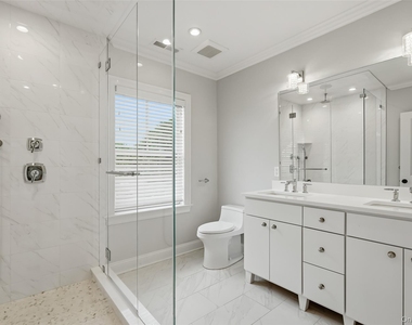 124-b Maple Avenue - Photo Thumbnail 13
