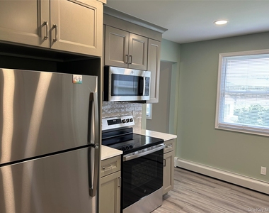 85 Ralph Avenue - Photo Thumbnail 1