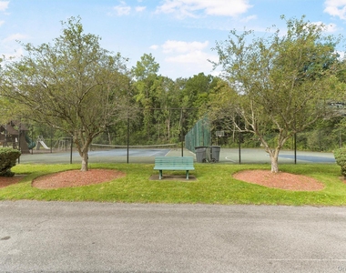 14 Scarborough Lane - Photo Thumbnail 16