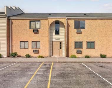 14 Scarborough Lane - Photo Thumbnail 1