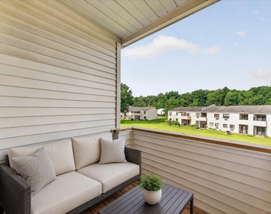 14 Scarborough Lane - Photo Thumbnail 10