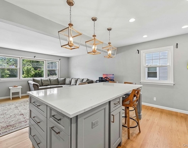 41 Sheldon Avenue - Photo Thumbnail 4