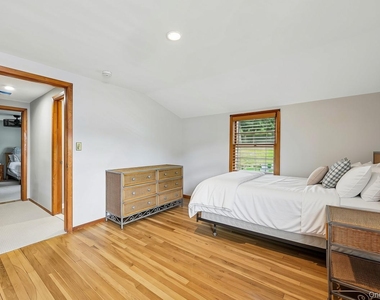 41 Sheldon Avenue - Photo Thumbnail 11