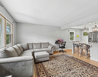 41 Sheldon Avenue - Photo Thumbnail 6