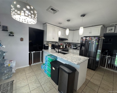 6 Raphael Street - Photo Thumbnail 12
