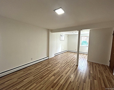 8 Ridge Street - Photo Thumbnail 26