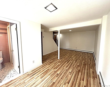 8 Ridge Street - Photo Thumbnail 27