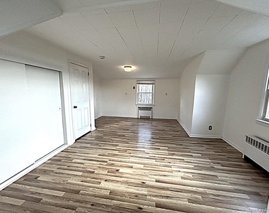 8 Ridge Street - Photo Thumbnail 18