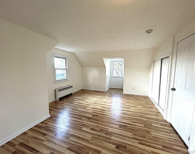 8 Ridge Street - Photo Thumbnail 19