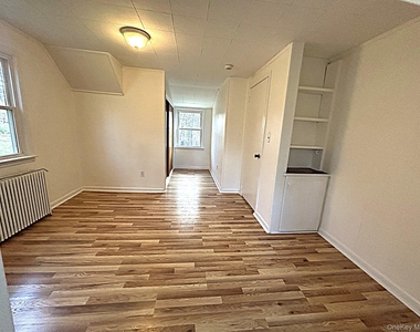 8 Ridge Street - Photo Thumbnail 22