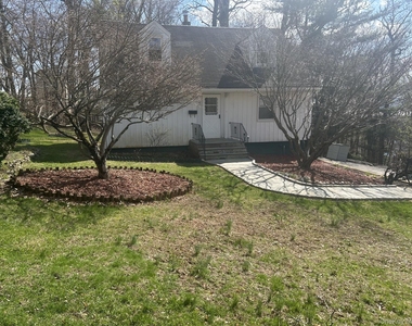 8 Ridge Street - Photo Thumbnail 1