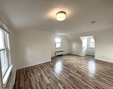 8 Ridge Street - Photo Thumbnail 20