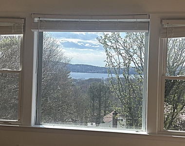 8 Ridge Street - Photo Thumbnail 8