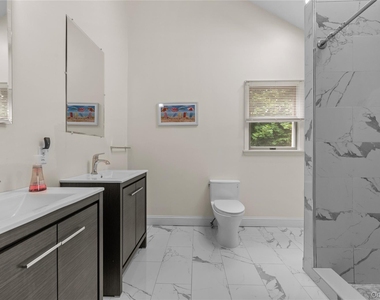 1180 E. Broadway - Photo Thumbnail 17