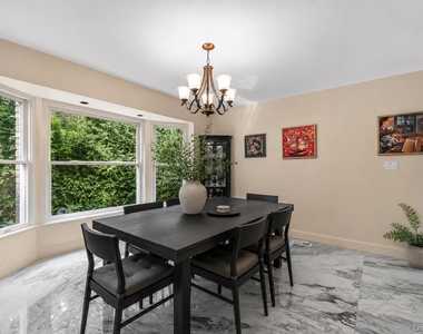 1180 E. Broadway - Photo Thumbnail 8