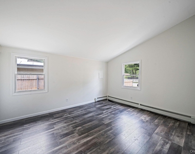 28 Ashwood Drive - Photo Thumbnail 12