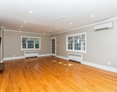 7 Bayview Terrace - Photo Thumbnail 3
