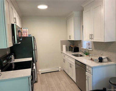 121 King Street - Photo Thumbnail 5