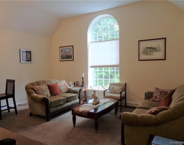 121 King Street - Photo Thumbnail 1