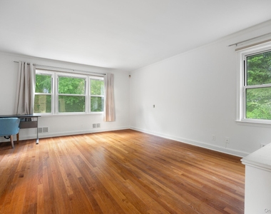 98 Brookby Road - Photo Thumbnail 10