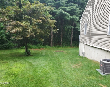 7318 Vic Court - Photo Thumbnail 18